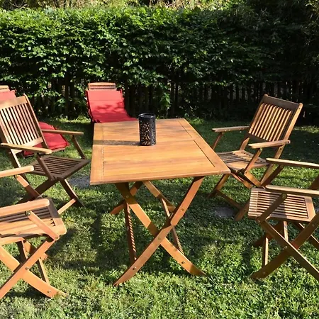 Wohnidylle Auf Schoenem Anwesen Im Wald باد هونيف ام راين